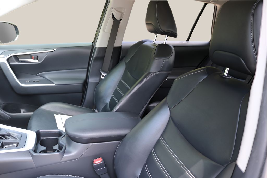 Used Car 2019 Toyota Rav4  Xle Premium For Sale Under $25,000 In Austin, Texas