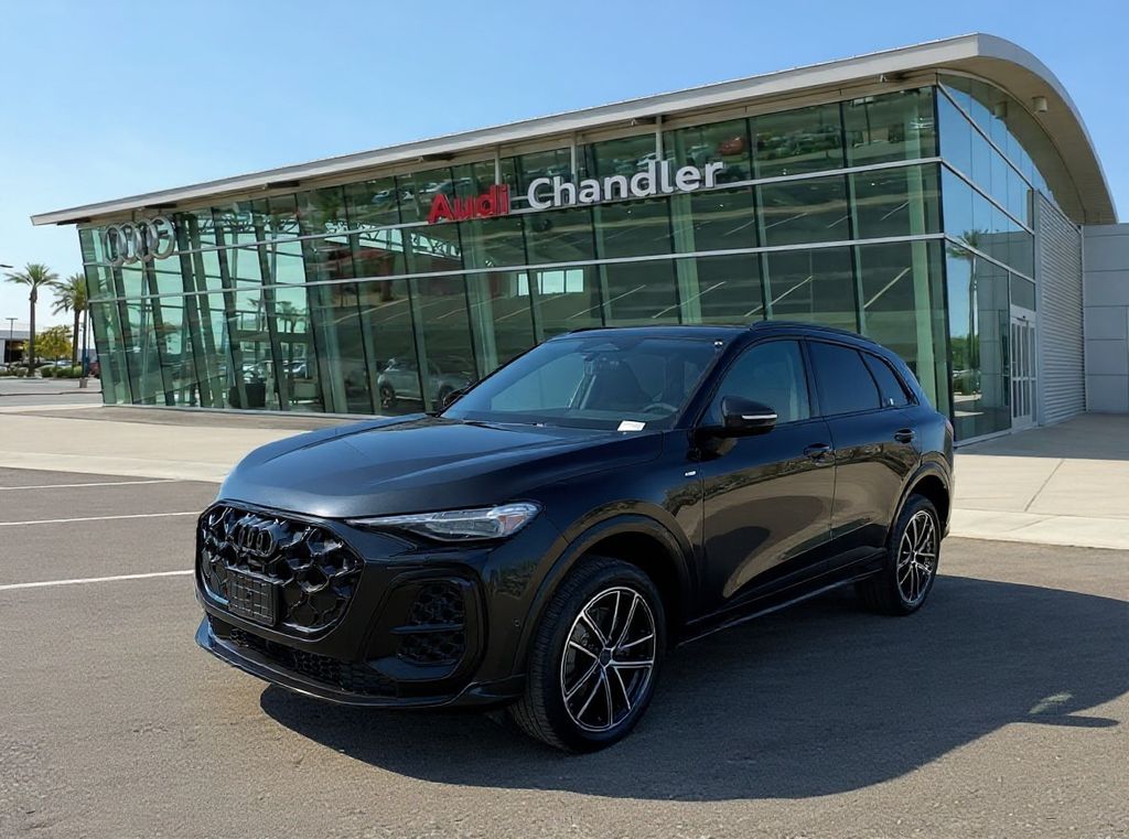 Thumbnail: 2026 Audi Q5 - 1