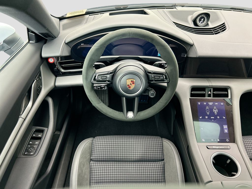Thumbnail: 2026 Porsche Taycan - 13