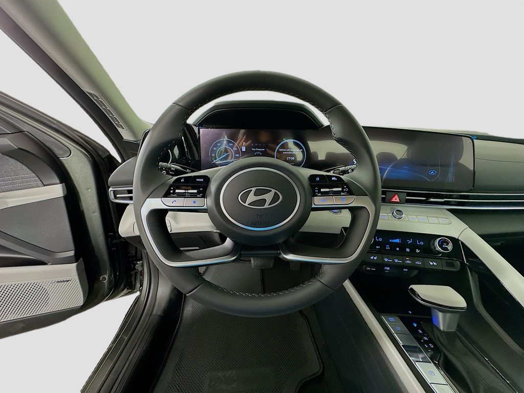 Thumbnail: 2025 Hyundai Elantra - 10
