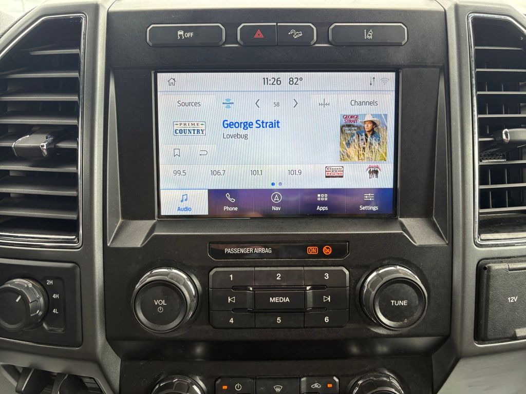 Used Car 2020 Ford F-250sd  Xlt For Sale Under $50,000 In Floresville, Texas