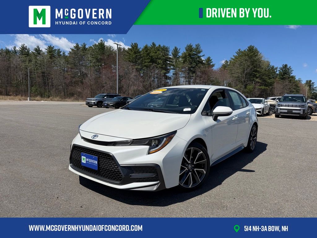 White (Blizzard Pearl) 2020 Toyota Corolla SE FWD Sedan Front-Wheel Drive Continuously Variable Transmission