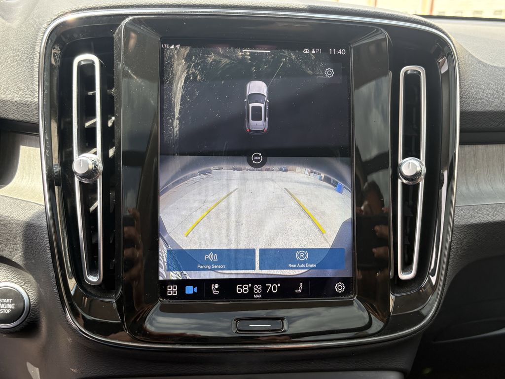 Used 2023 Crystal White Volvo B5 Plus Dark Theme image 20