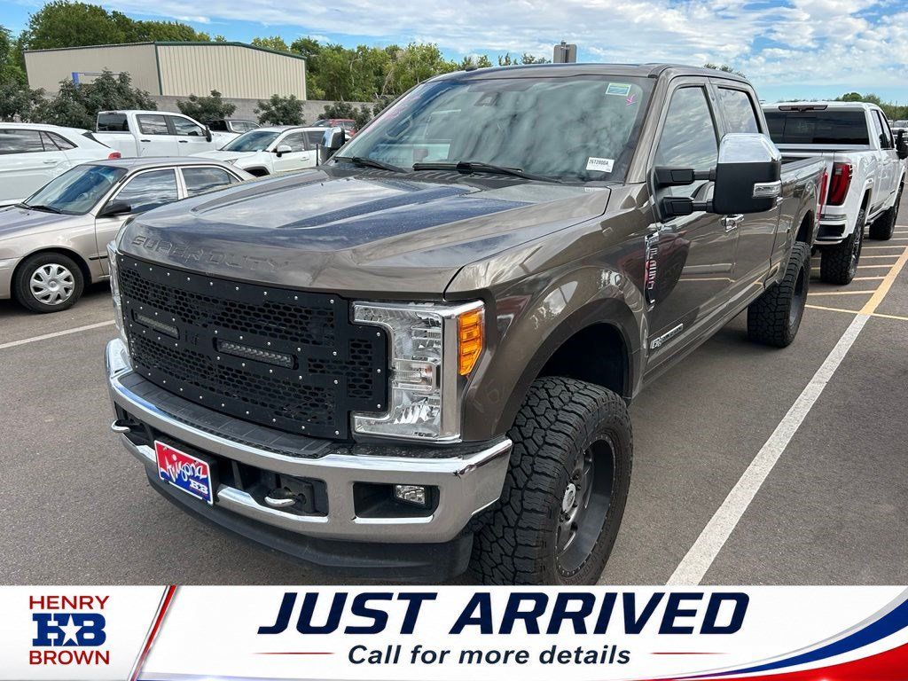 2017 Ford F-250 Super Duty Lariat Crew Cab 4WD