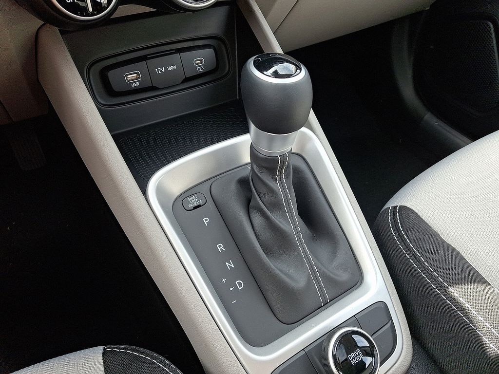 Thumbnail: 2025 Hyundai Venue - 7