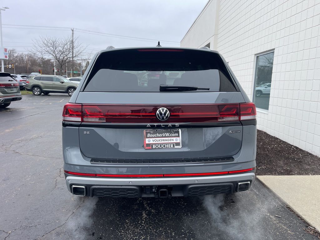 New 2026 Pure Gray Volkswagen 2.0T Peak Edition image 4