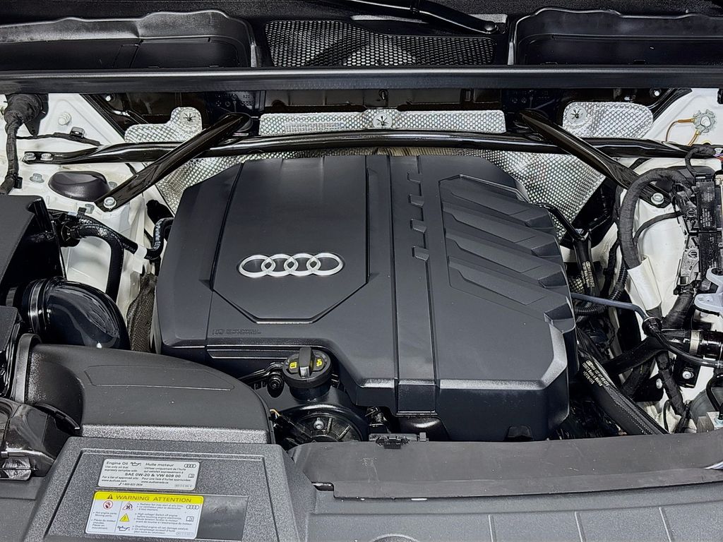 2023 Audi Q5 45 S line Premium Plus