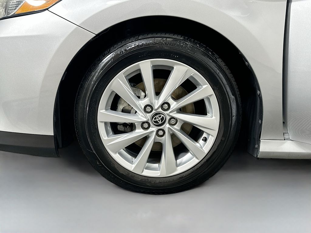 Thumbnail: 2021 Toyota Camry - 29