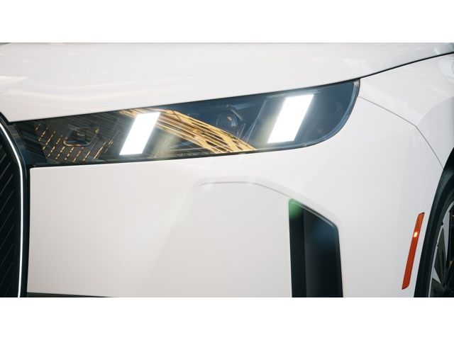 Thumbnail: 2026 BMW iX - 6