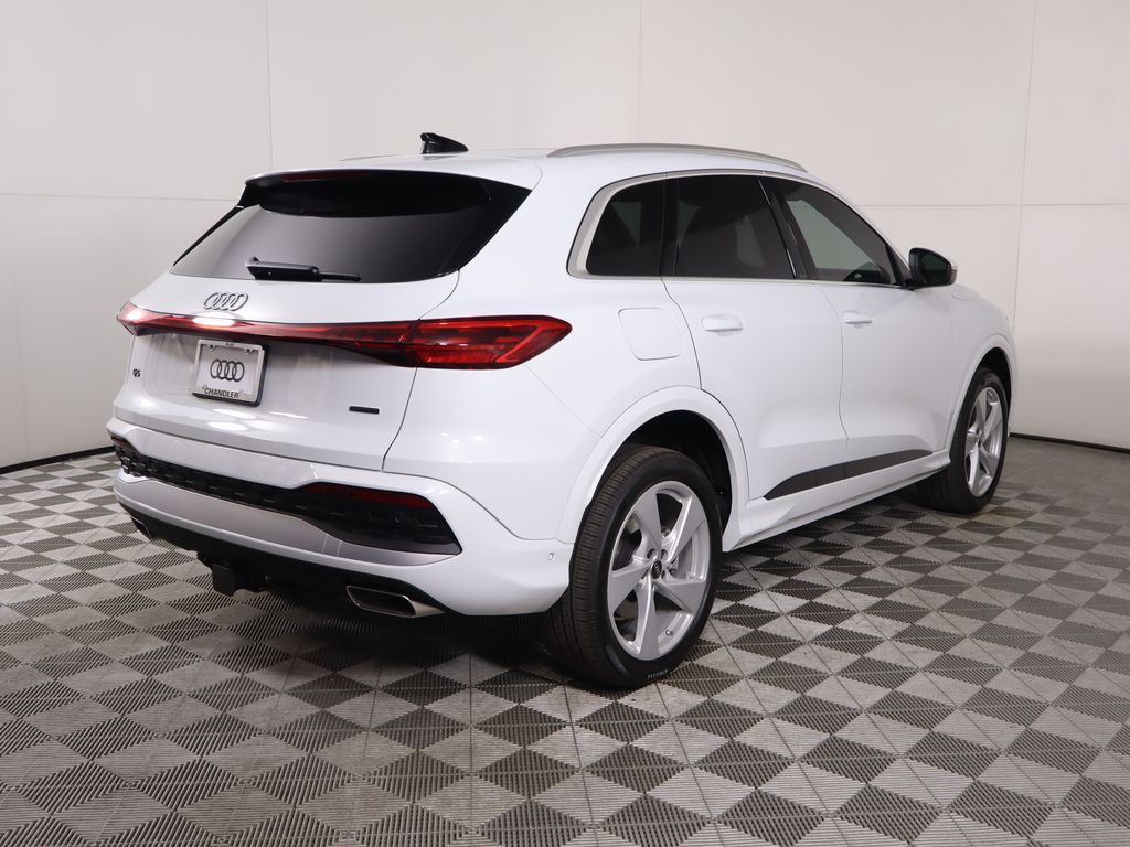 Thumbnail: 2025 Audi Q5 - 5