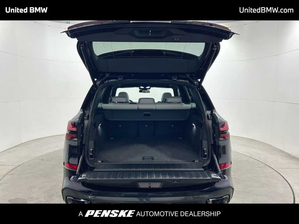 Thumbnail: 2026 BMW X5 - 22