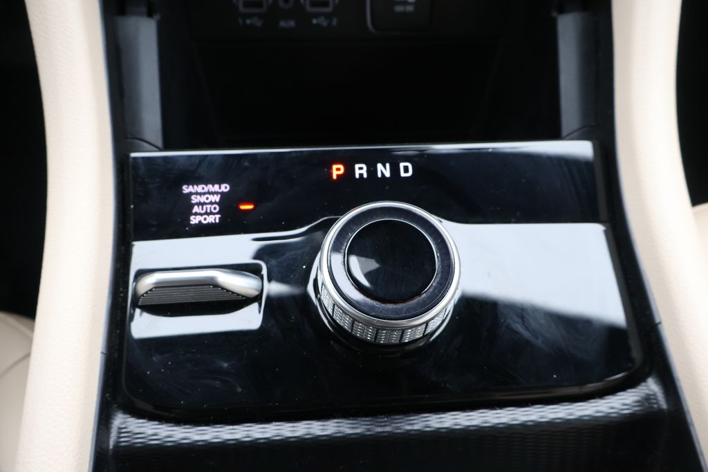 Thumbnail: 2024 Jeep Grand Cherokee L - 28