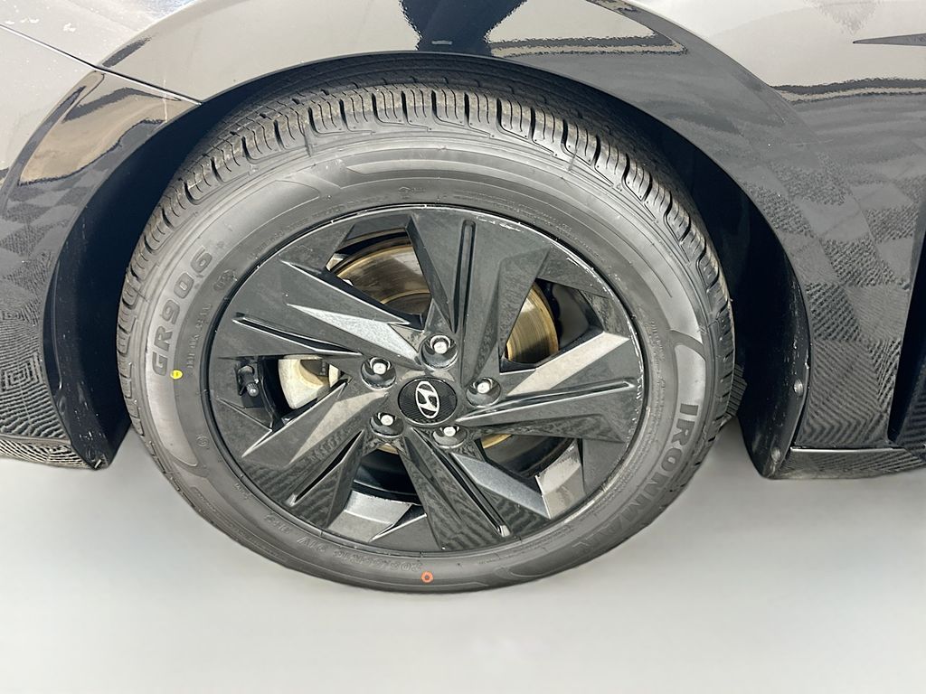 Thumbnail: 2023 Hyundai Elantra - 29