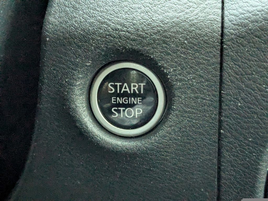 2023 Nissan Frontier Crew Cab SV 4x4