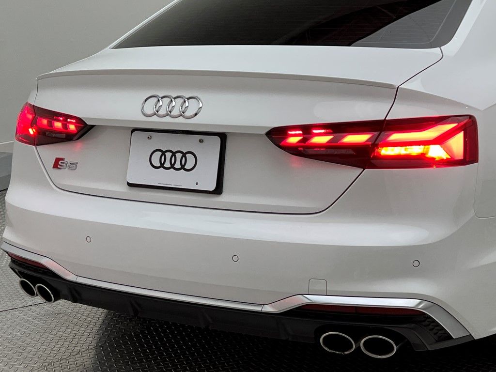 Thumbnail: 2022 Audi S5 - 7