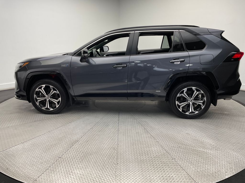 2022 Toyota RAV4 Prime XSE 8