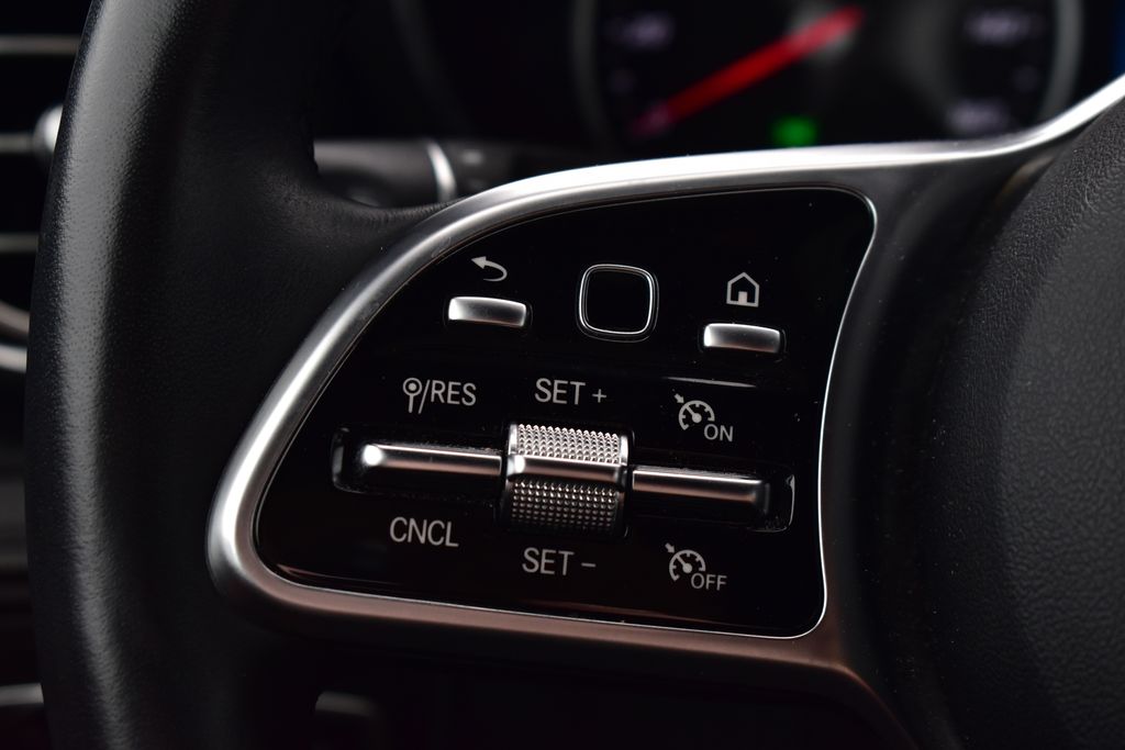 2022 Mercedes-Benz GLC 300 16