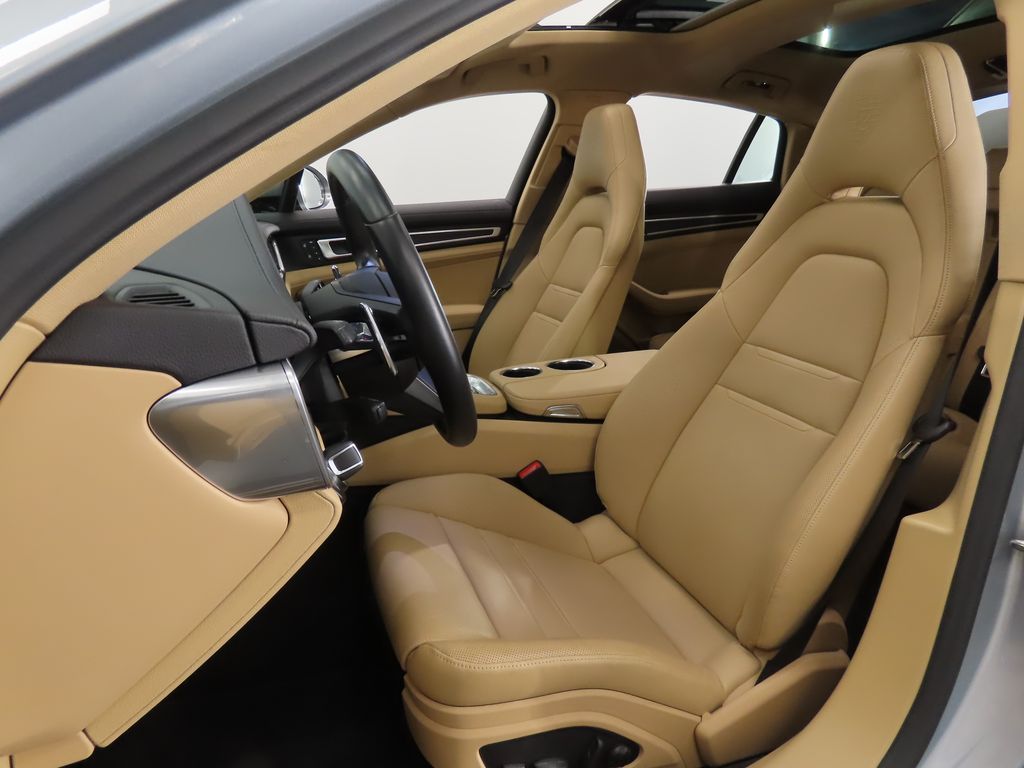 Thumbnail: 2023 Porsche Panamera - 5