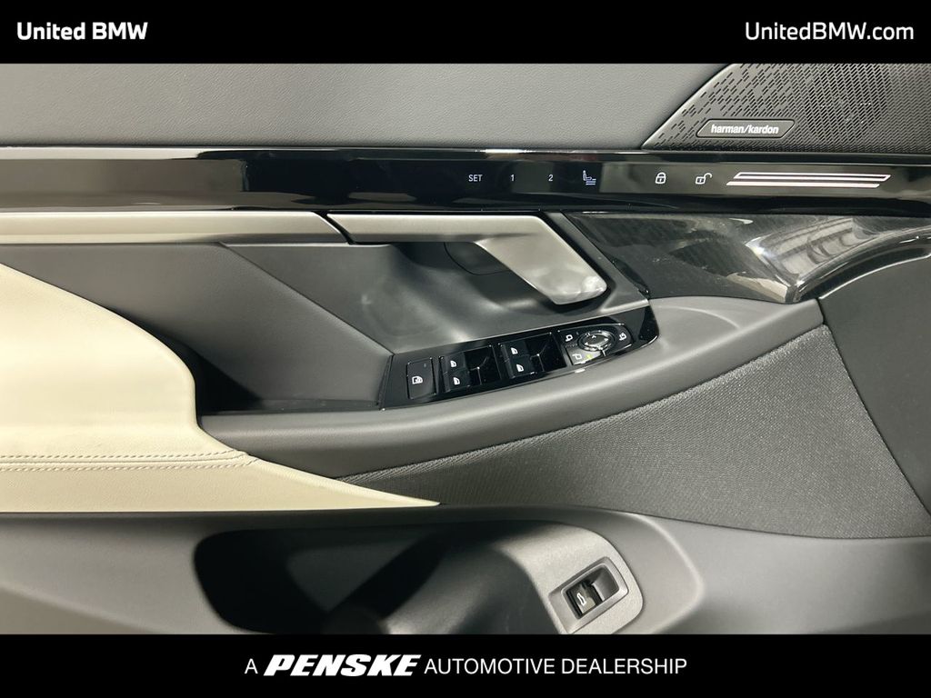 Thumbnail: 2026 BMW 5 Series - 11