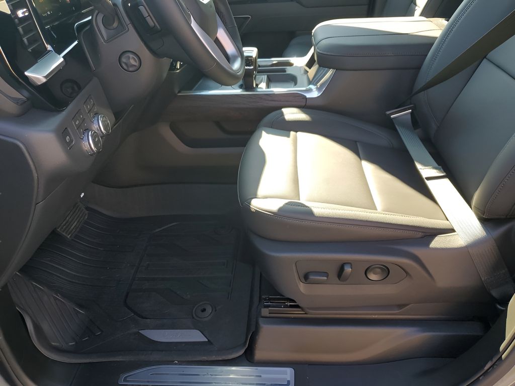 New 2026 Silver GMC SLT image 32