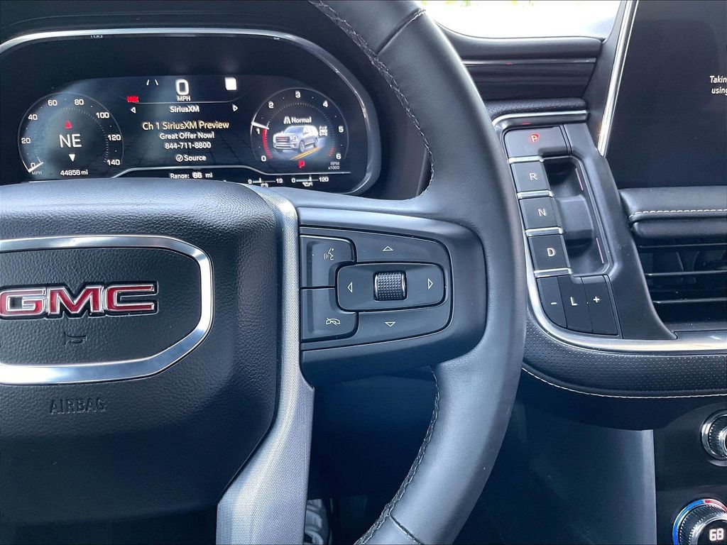 2023 GMC Yukon — photo 25