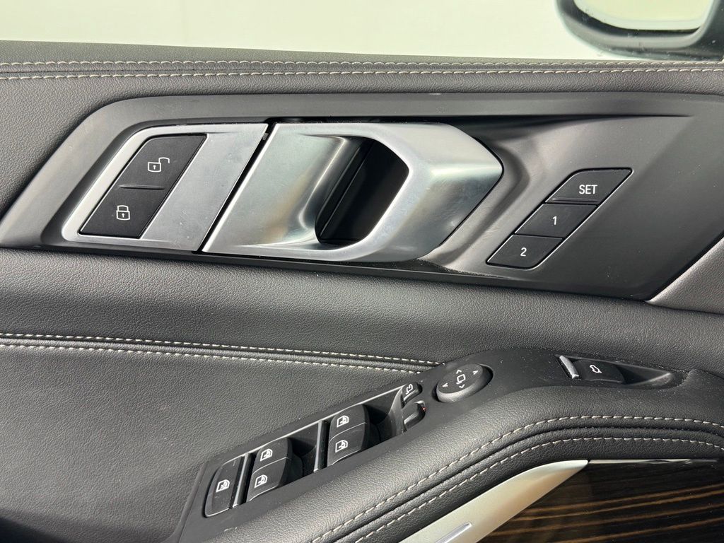 Thumbnail: 2026 BMW X5 - 12