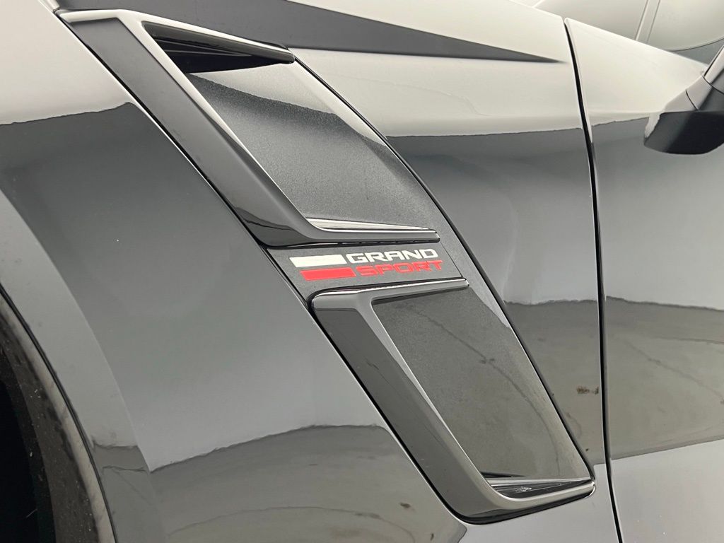 Thumbnail: 2019 Chevrolet Corvette - 8