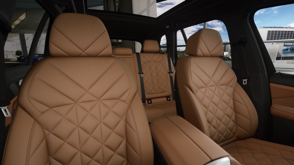 Thumbnail: 2026 BMW X5 - 11