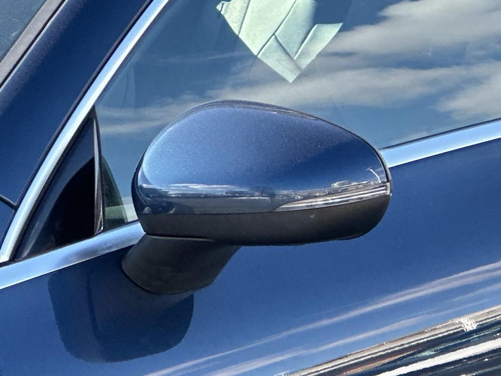 Thumbnail: 2020 Mercedes-Benz CLA - 2