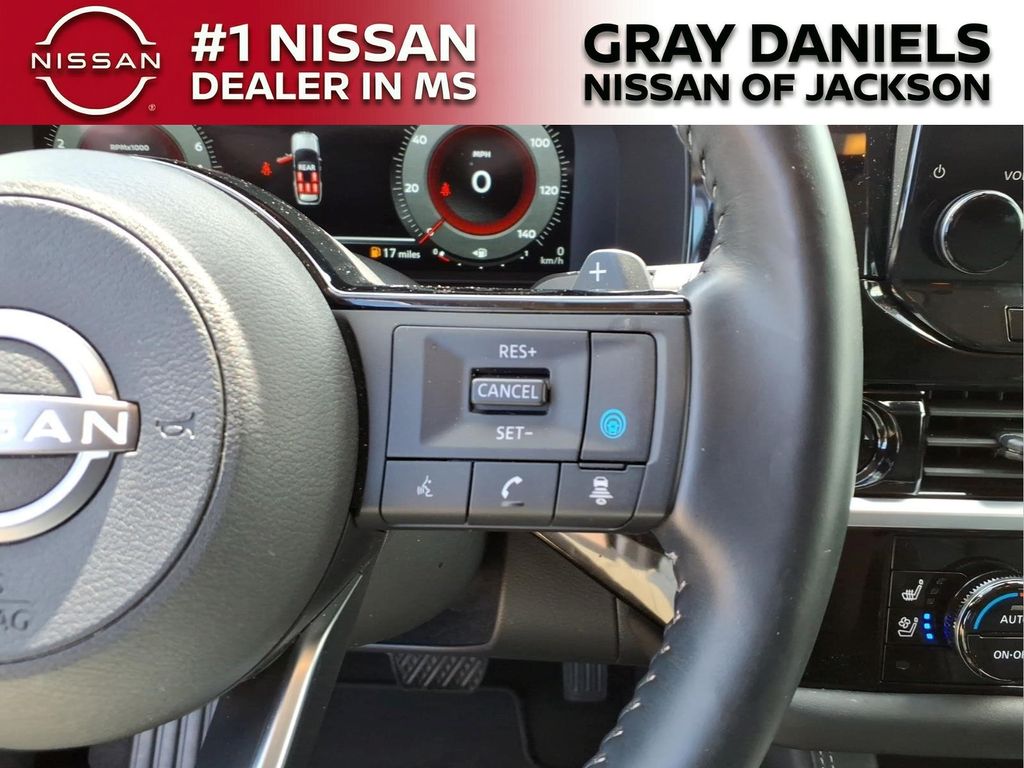 Used 2025 Nissan Pathfinder SUV