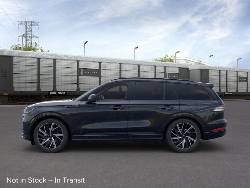 2025 Lincoln Aviator Black Label 3