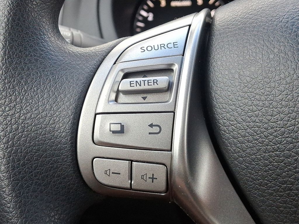 Thumbnail: 2014 Nissan Altima - 19