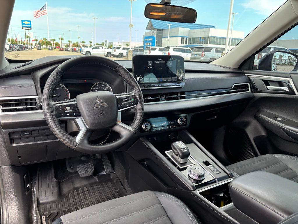 2023 Mitsubishi Outlander SE  at North Houston Mitsubishi
