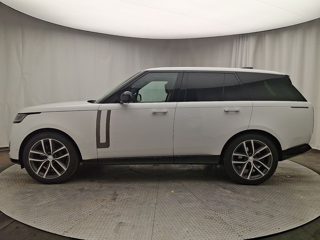 Thumbnail: 2024 Land Rover Range Rover - 7