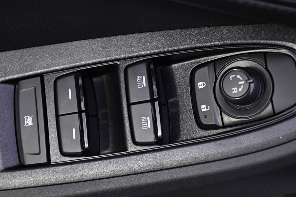 New 2026 White Subaru Premium image 23