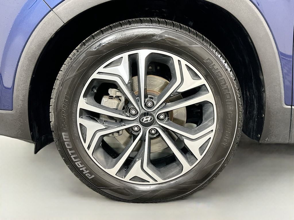 2019 Hyundai Santa Fe Limited 32