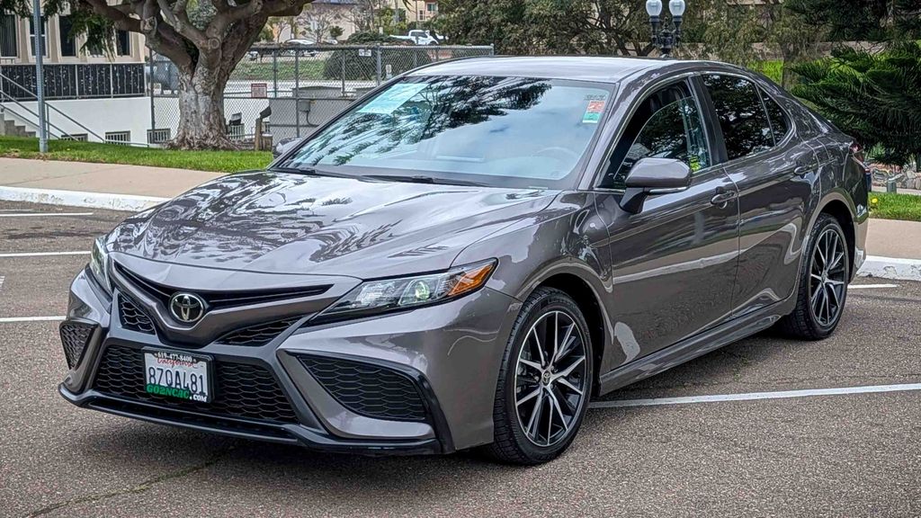 Used 2022 Toyota Camry SE 4D Sedan