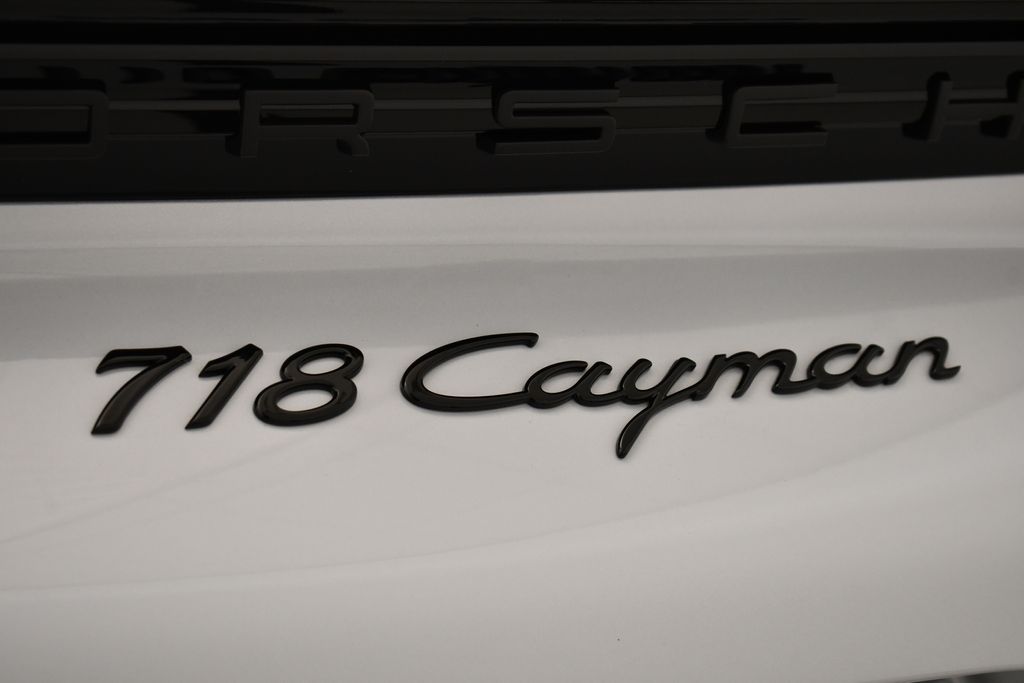 2024 Porsche 718 Cayman Style Edition 9