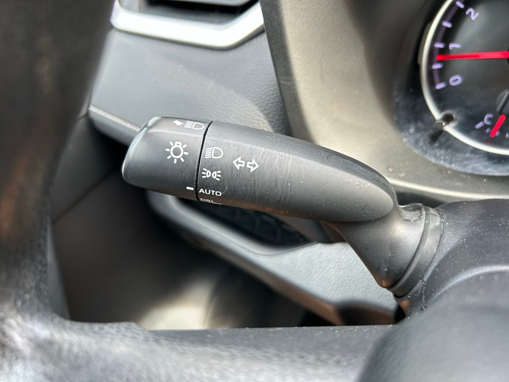 Thumbnail: 2022 Toyota RAV4 - 22