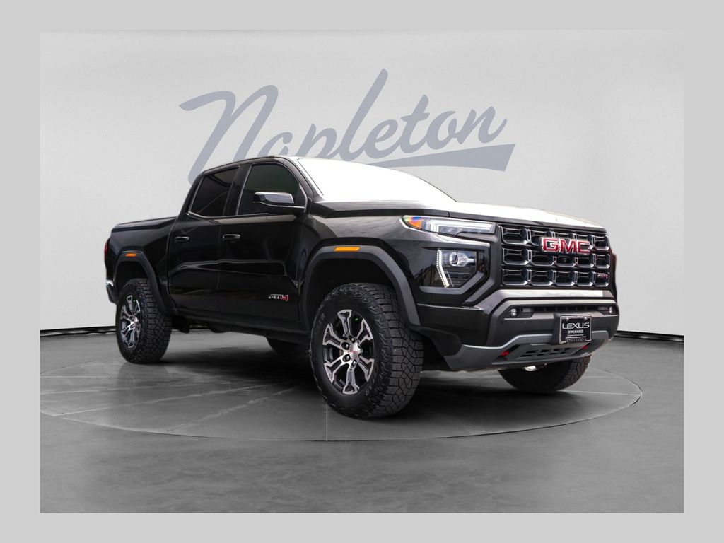 2023 GMC Canyon AT4 Crew Cab 4WD
