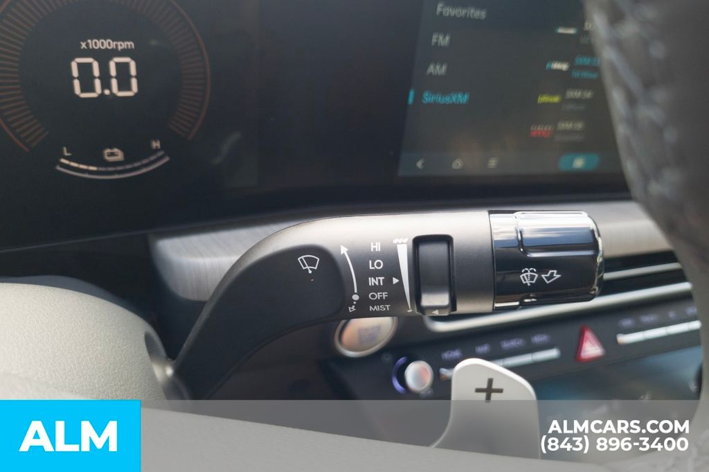 Used 2025 Black Hyundai SEL image 32