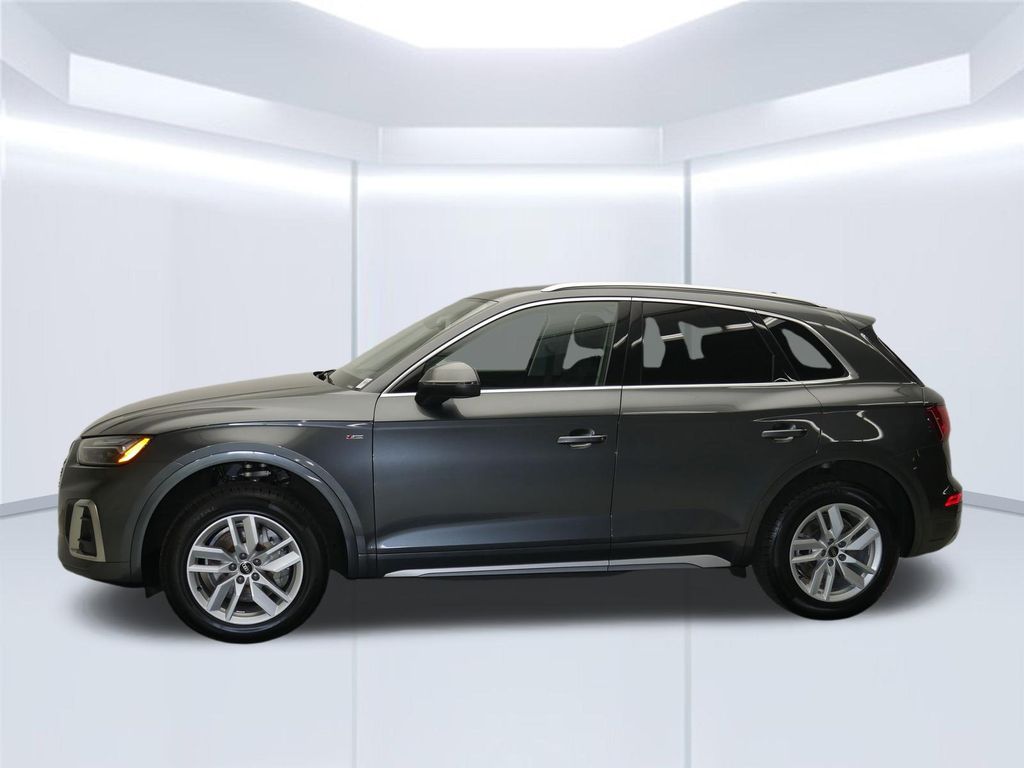 Thumbnail: 2023 Audi Q5 - 2