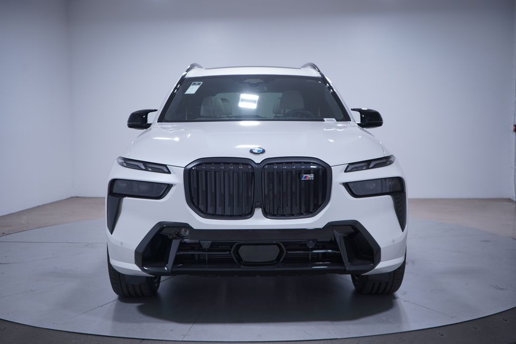 2025 BMW X7 M60i 4