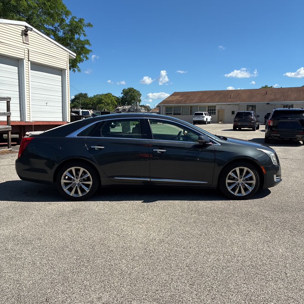 2013 Cadillac XTS 3.6L FWD Luxury Collection's photo