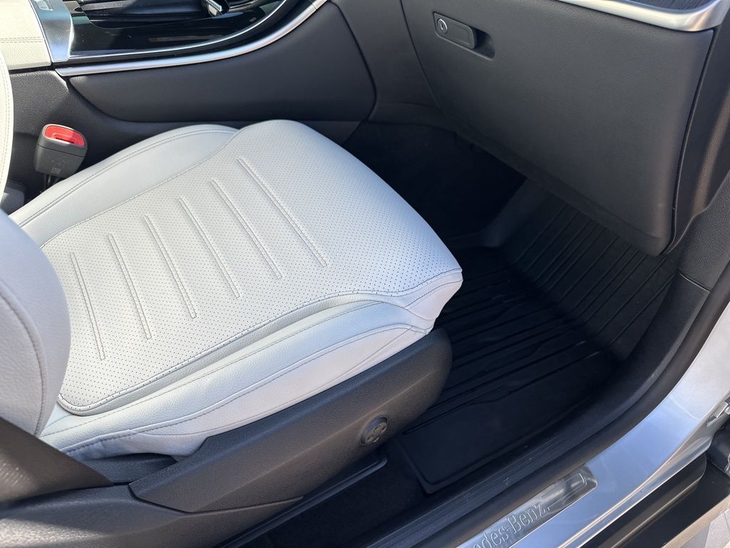 Used Car 2024 Mercedes-benz Glc  Glc 300 For Sale Under $40,000 In Austin, Texas