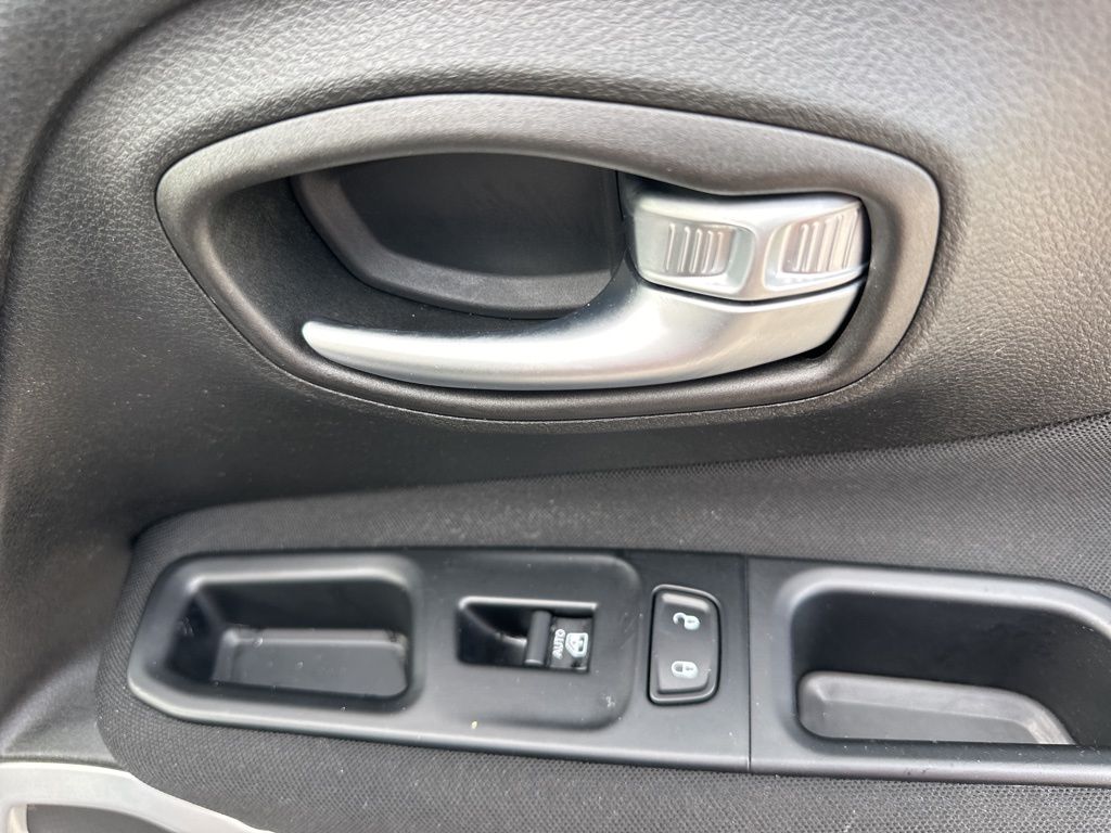 2019 Sting-Gray Clearcoat Jeep Renegade Sport FWD SUV