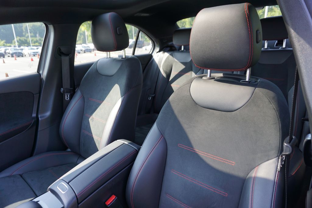 Thumbnail: 2021 Mercedes-Benz A-Class - 9