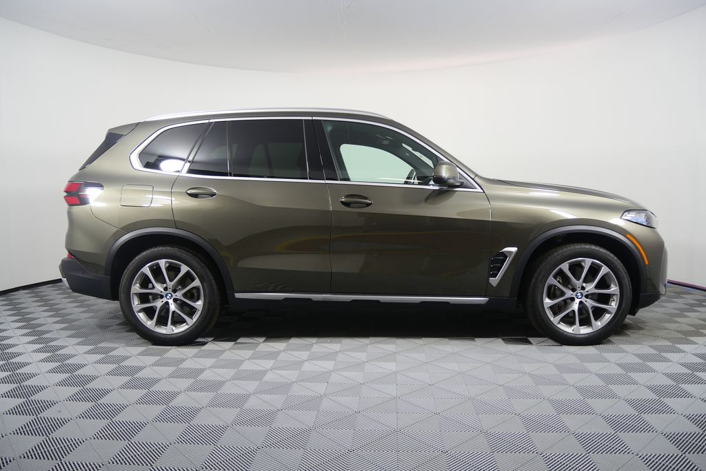 Thumbnail: 2025 BMW X5 - 2