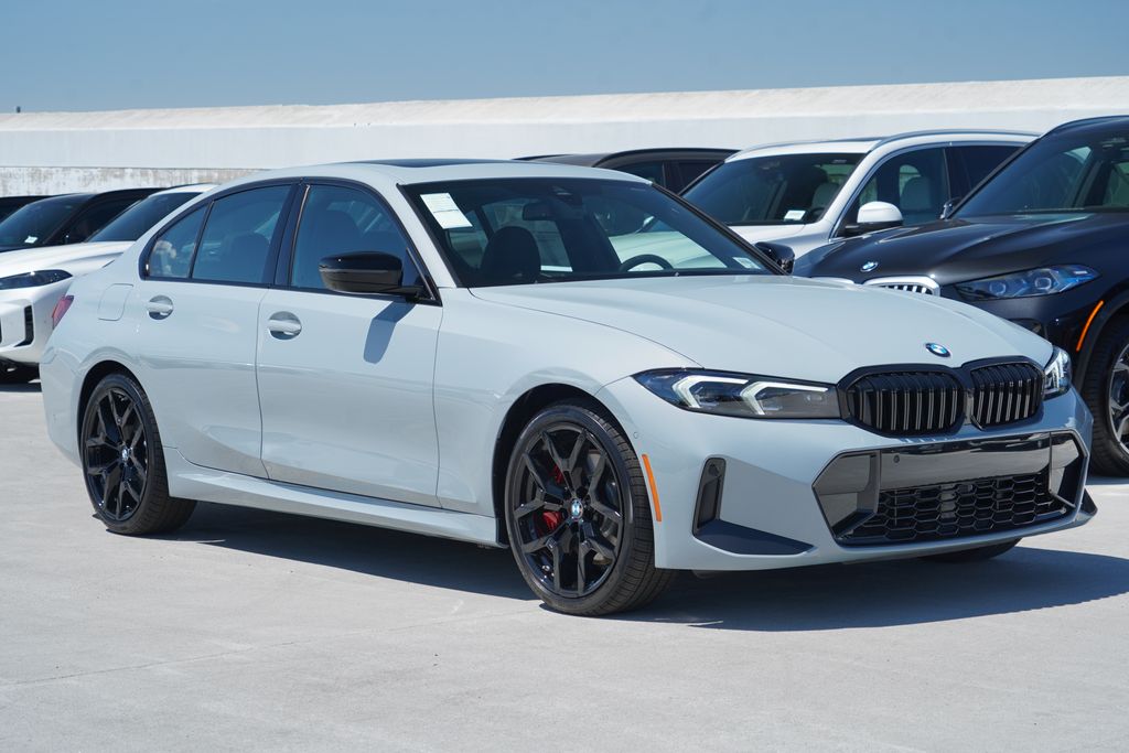 Thumbnail: 2026 BMW 3 Series - 3