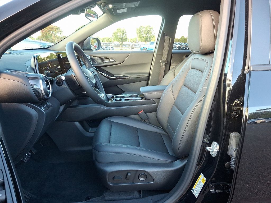 Thumbnail: 2026 Chevrolet Equinox - 6